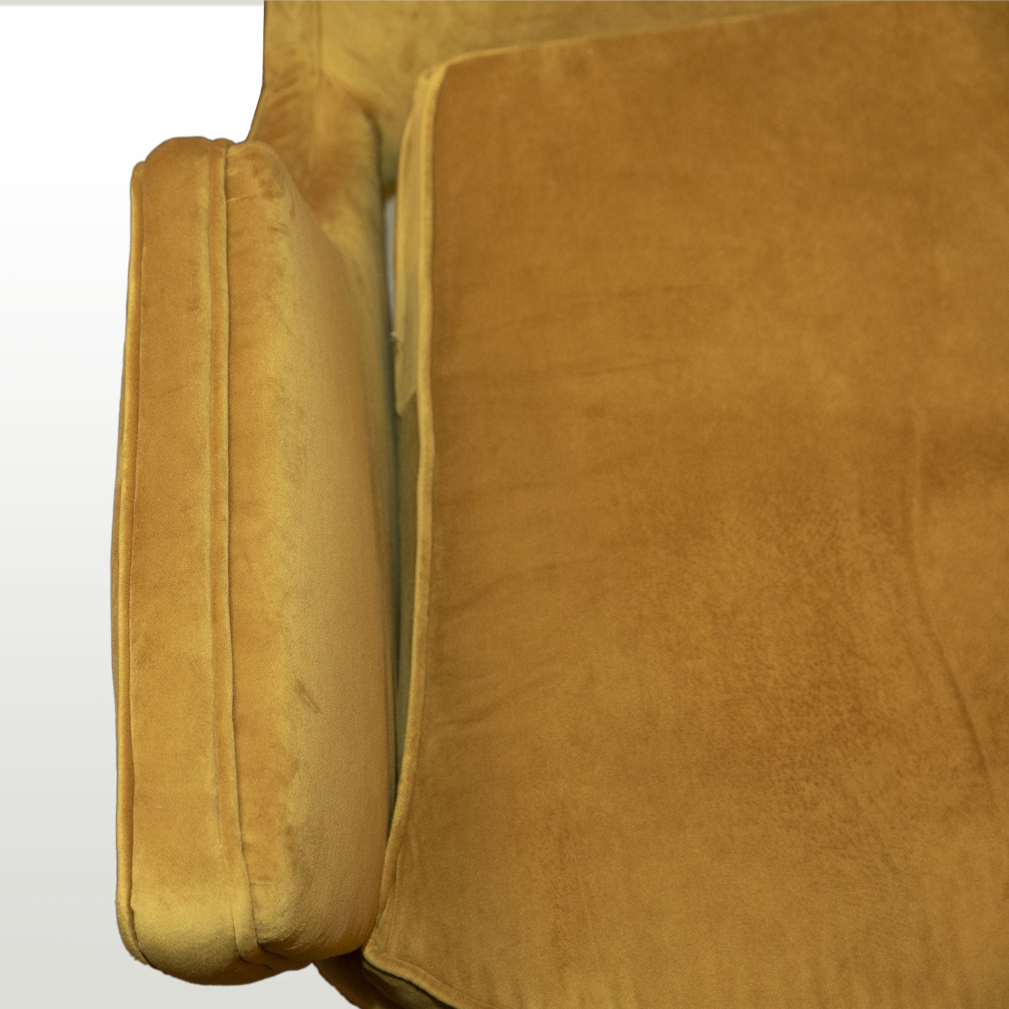 Divano e poltrona italiano anni '50/'60 in velluto senape - Mid Century Modern SALOTTINO ANNI 60 DIVANO & POLTRONA ITALIAN MANUFACTURER