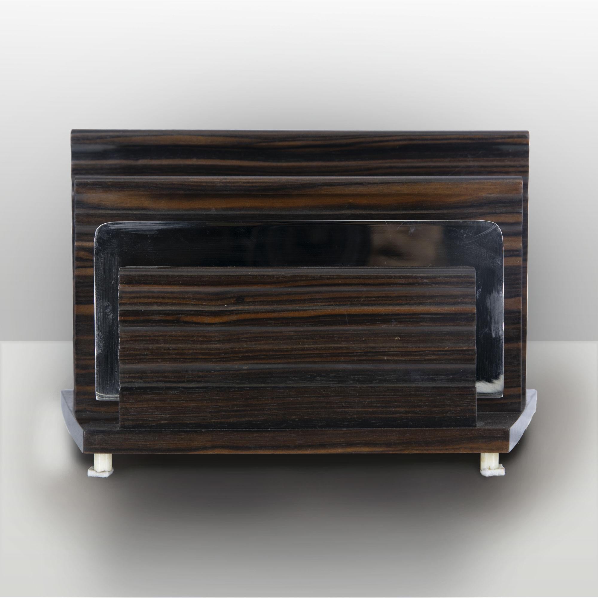 ITALIAN MANUFACTURER SET SCRIVANIATAGLIACARTE