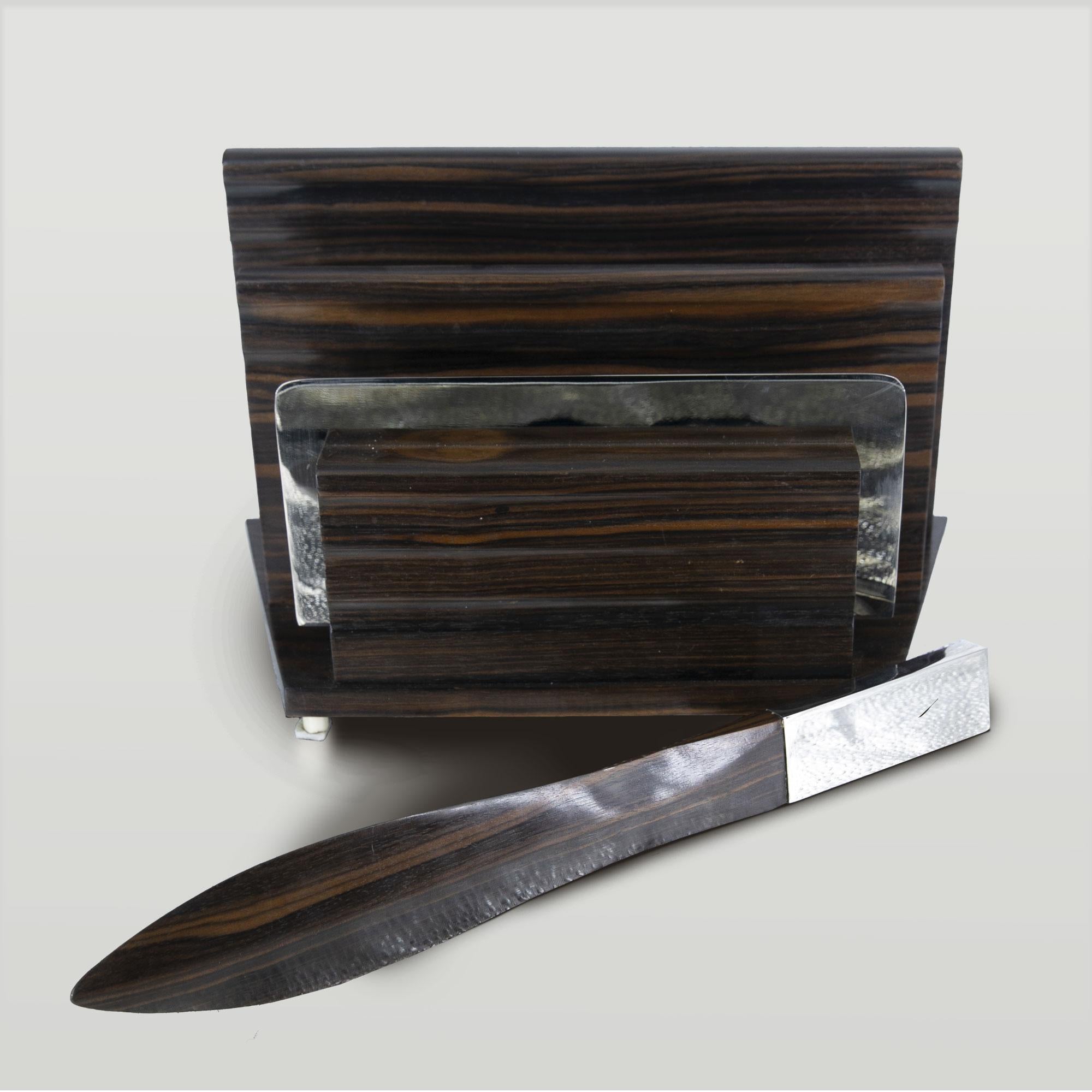 ITALIAN MANUFACTURER SET SCRIVANIATAGLIACARTE