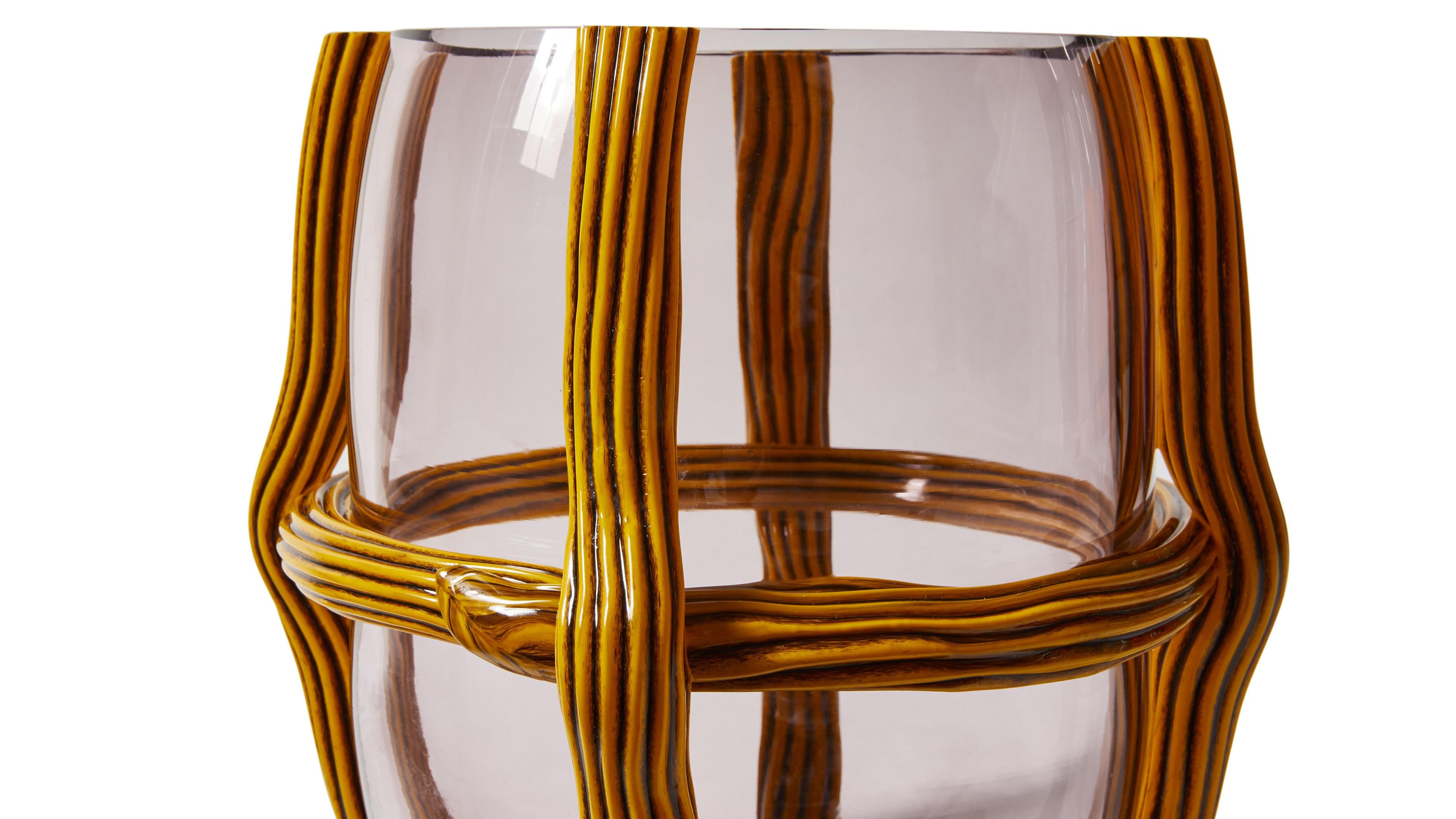 vaso sestiere Verde acqua mare e cordone rosso con rigadin nero.<BR/><BR/>Ametista e giallo limone con rigadin nero VASO SESTIERE BASSO CASSINA