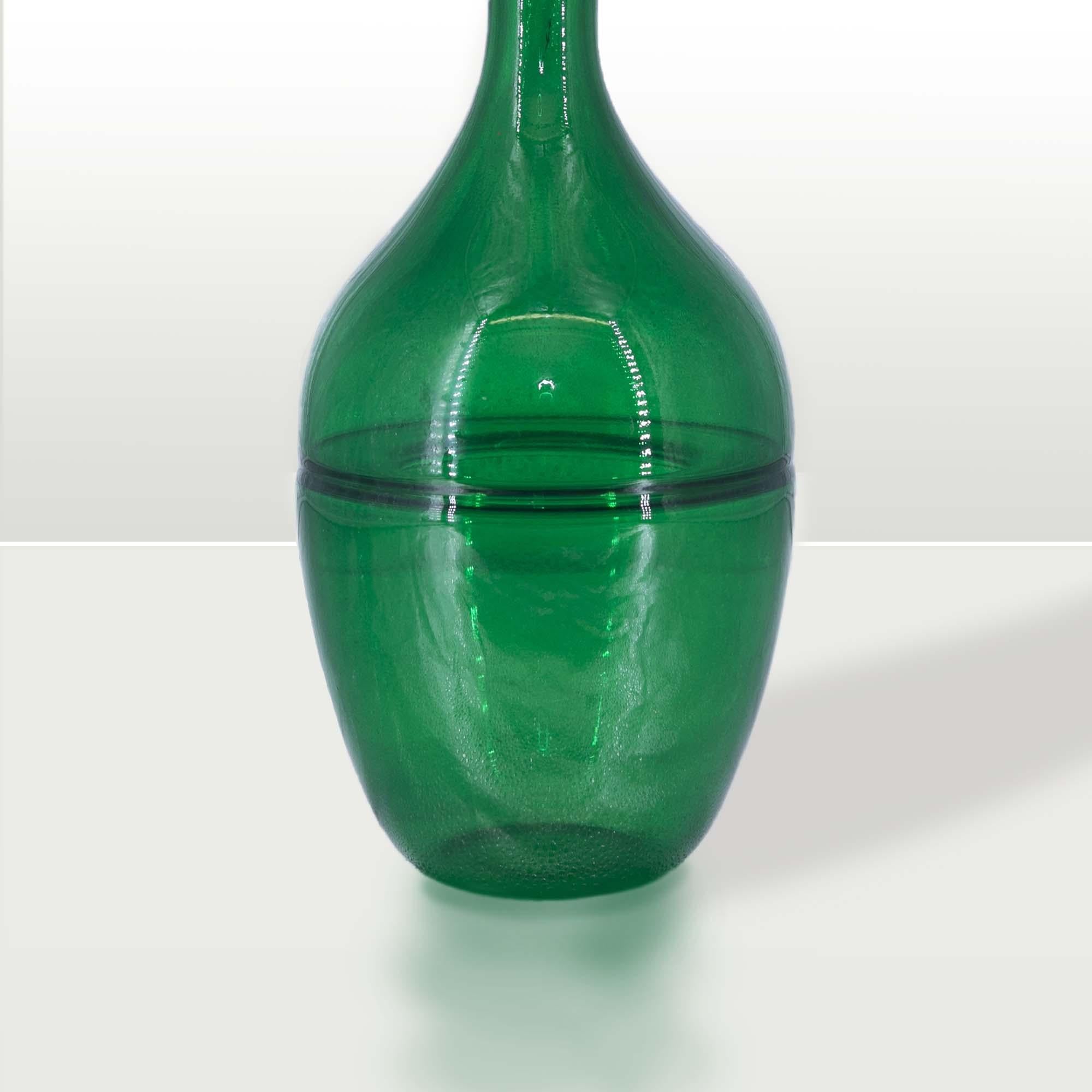 vaso in vetro di murano. produzione recente VASO TONDO E BOTTIGLIA VETRO DI MURANO ITALIAN MANUFACTURER 