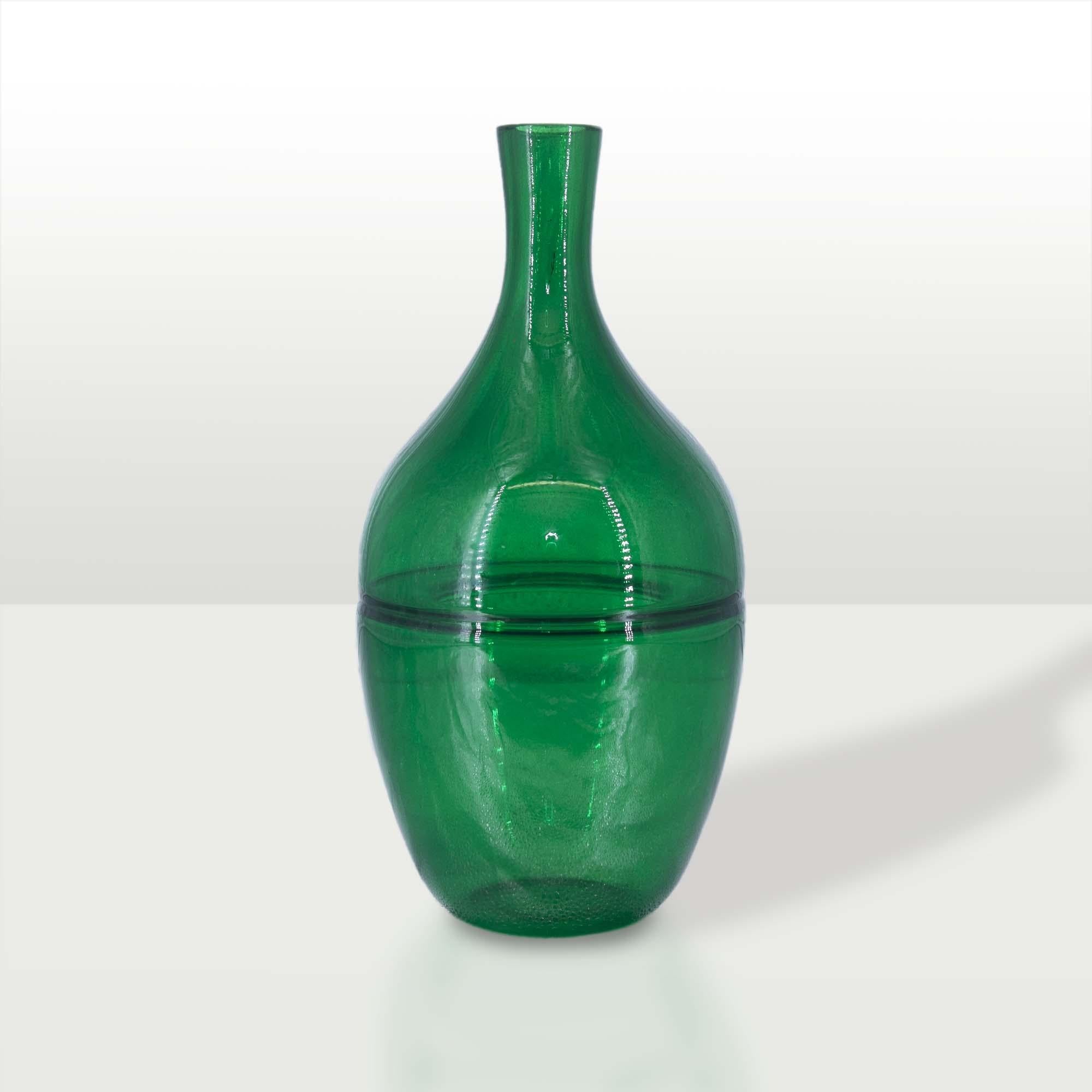 vaso in vetro di murano. produzione recente VASO TONDO E BOTTIGLIA VETRO DI MURANO ITALIAN MANUFACTURER 