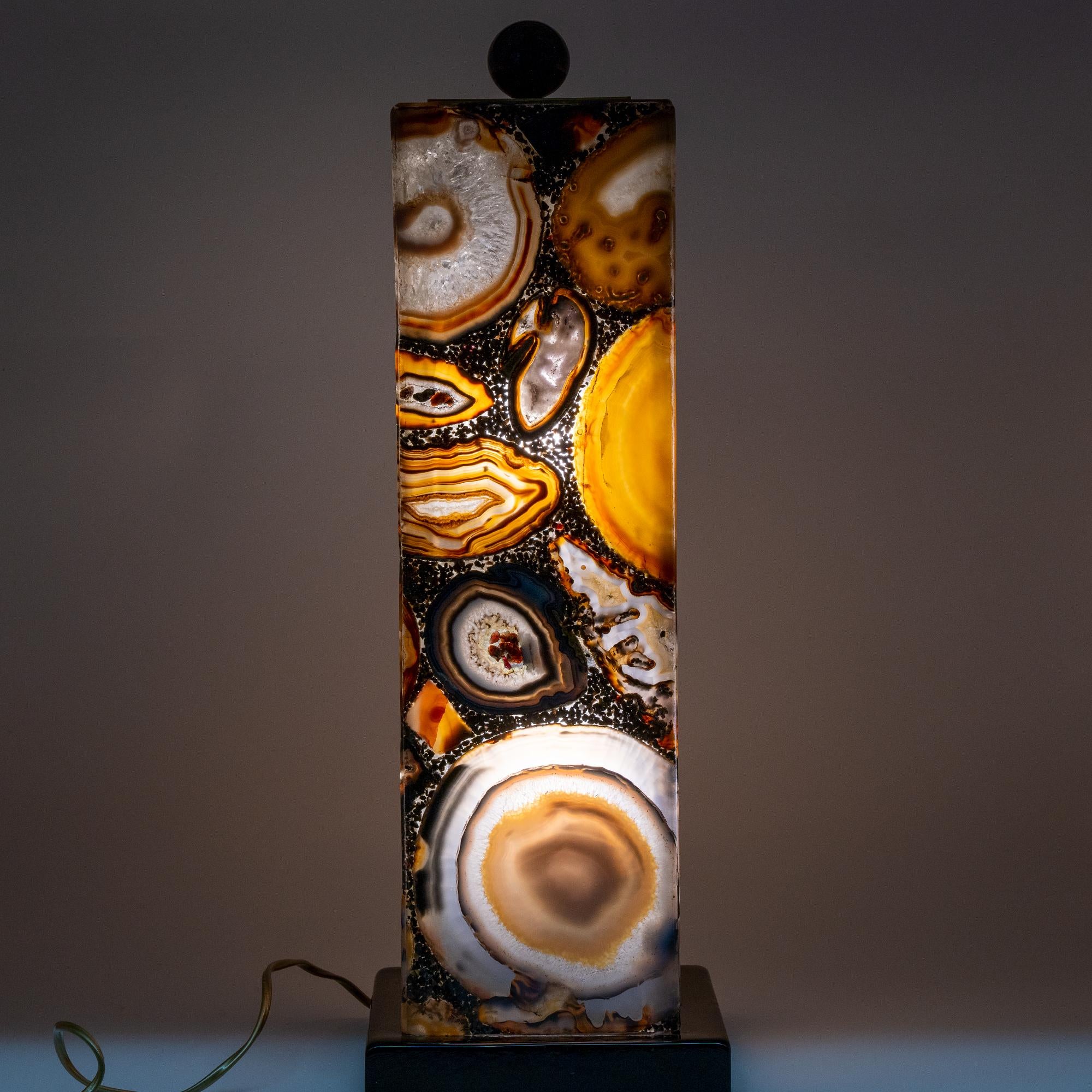 Lampada pietra dura