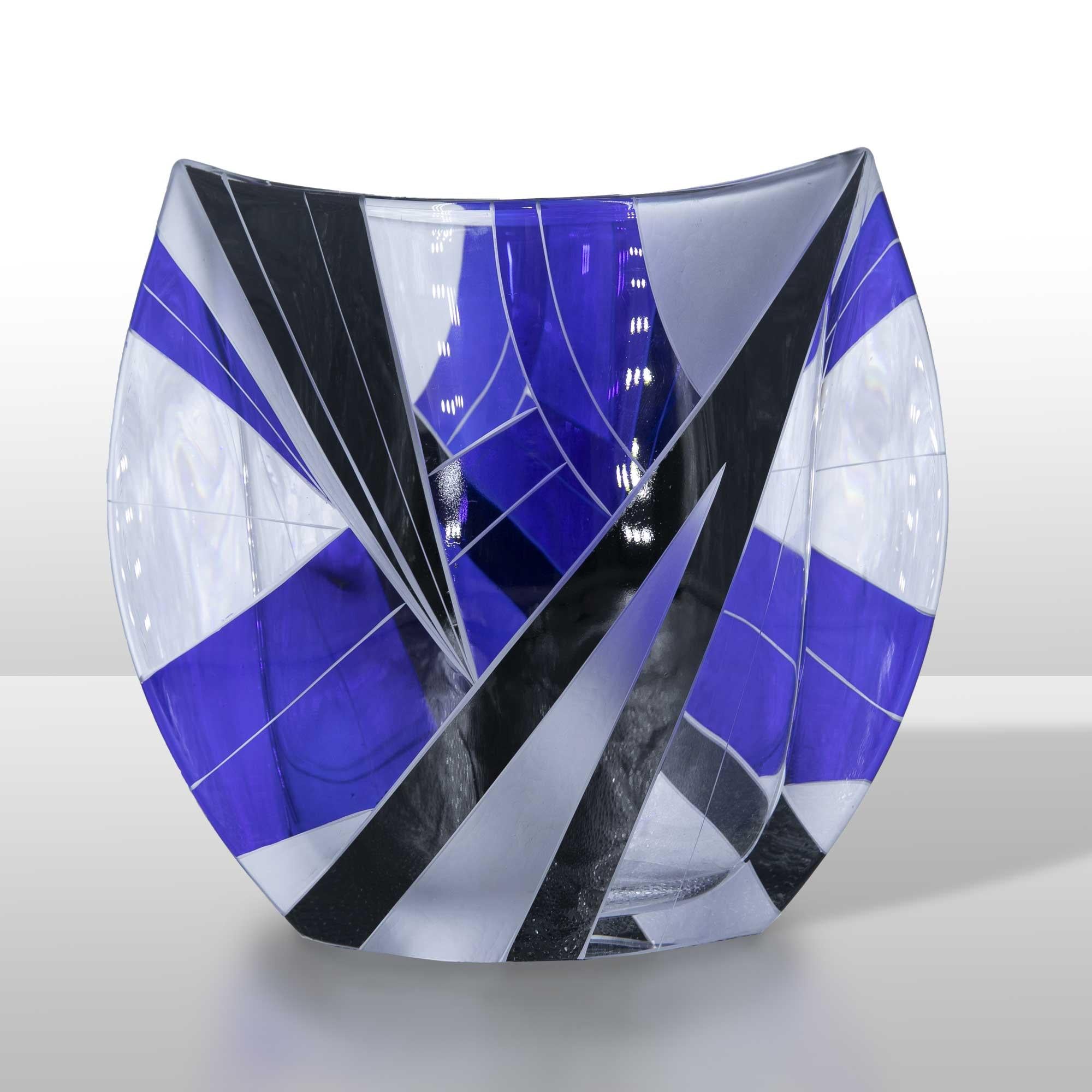 vaso in cristallo, designer non ricordo lo recupero, periodo idem VASO CRISTALLO BLU karl palda  