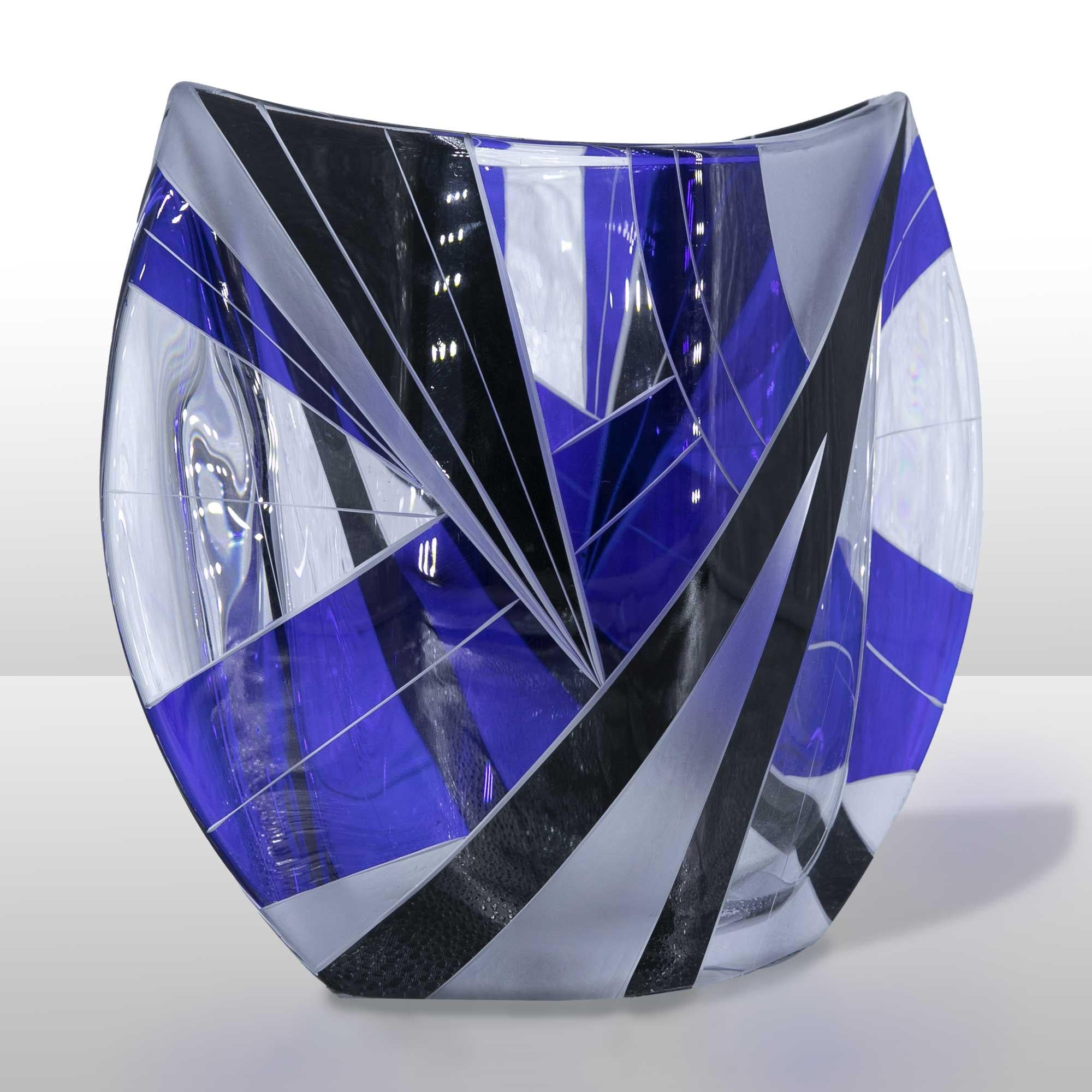 vaso in cristallo, designer non ricordo lo recupero, periodo idem VASO CRISTALLO BLU karl palda  