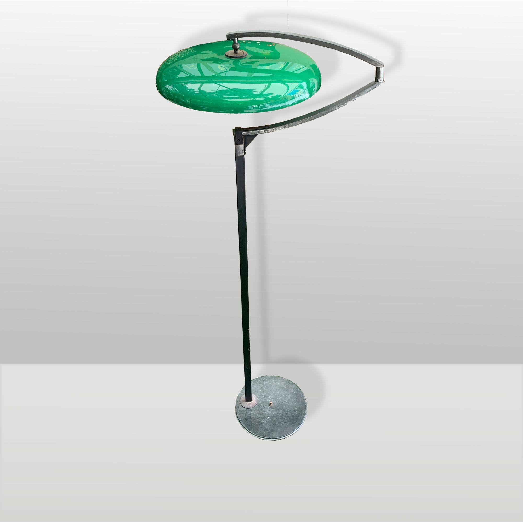  LAMPADA BRACCIO GIREVOLE COPERCHIO VERDE ITALIAN MANUFACTURER 