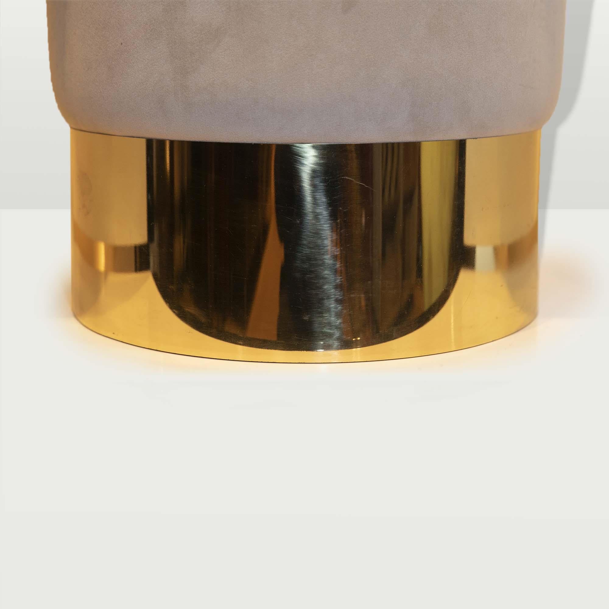 Pouf con base in ottone. Made in Italy produzione recente POUFF GRIGIO COPPIA Nardo Michela 